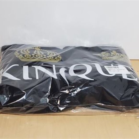 BRAND NEW GILDAN COUPLES HOODIE SWEATERS KING (L ) & QUEEN (M) - Picture 2 of 2